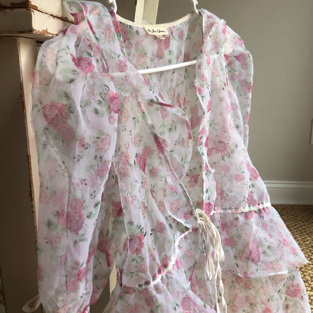 New: For Love and Lemons Organza Tie Front Duster in Pink Roses. Size XS